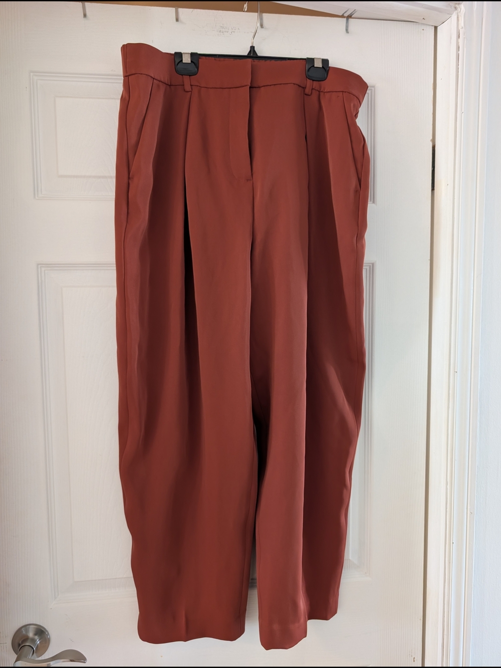 RW&CO. Pleated Wide-Leg Pants in Dusty Rose